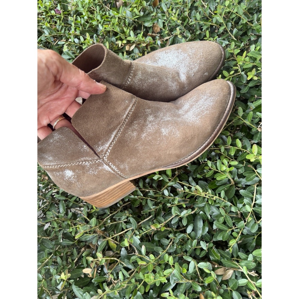 Anthropologie Seychelles Womens Pewter Snare Metallic Ankle Boots Size 6.5